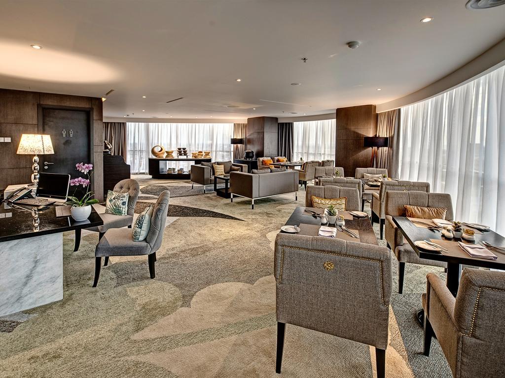 Hotel Melia Makassar Esterno foto