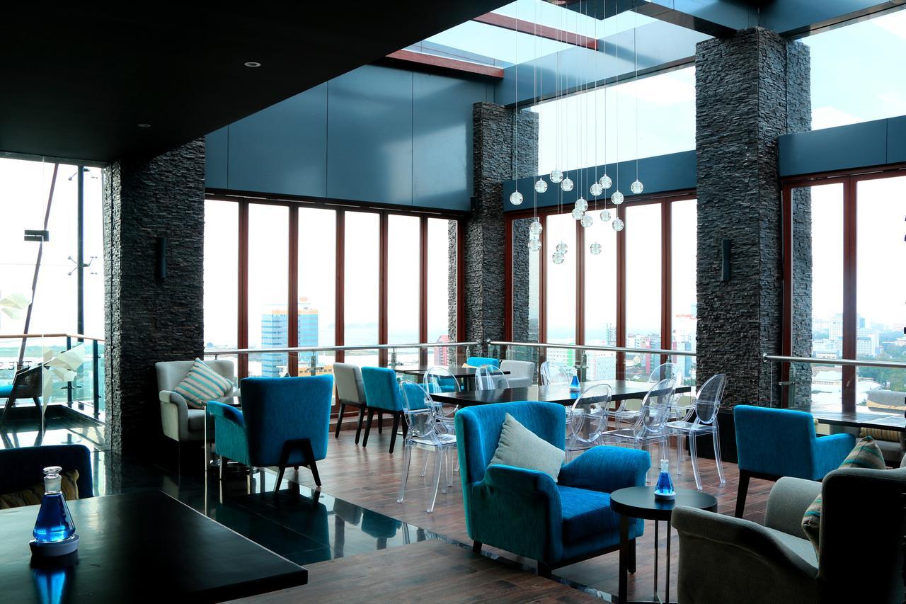 Hotel Melia Makassar Esterno foto