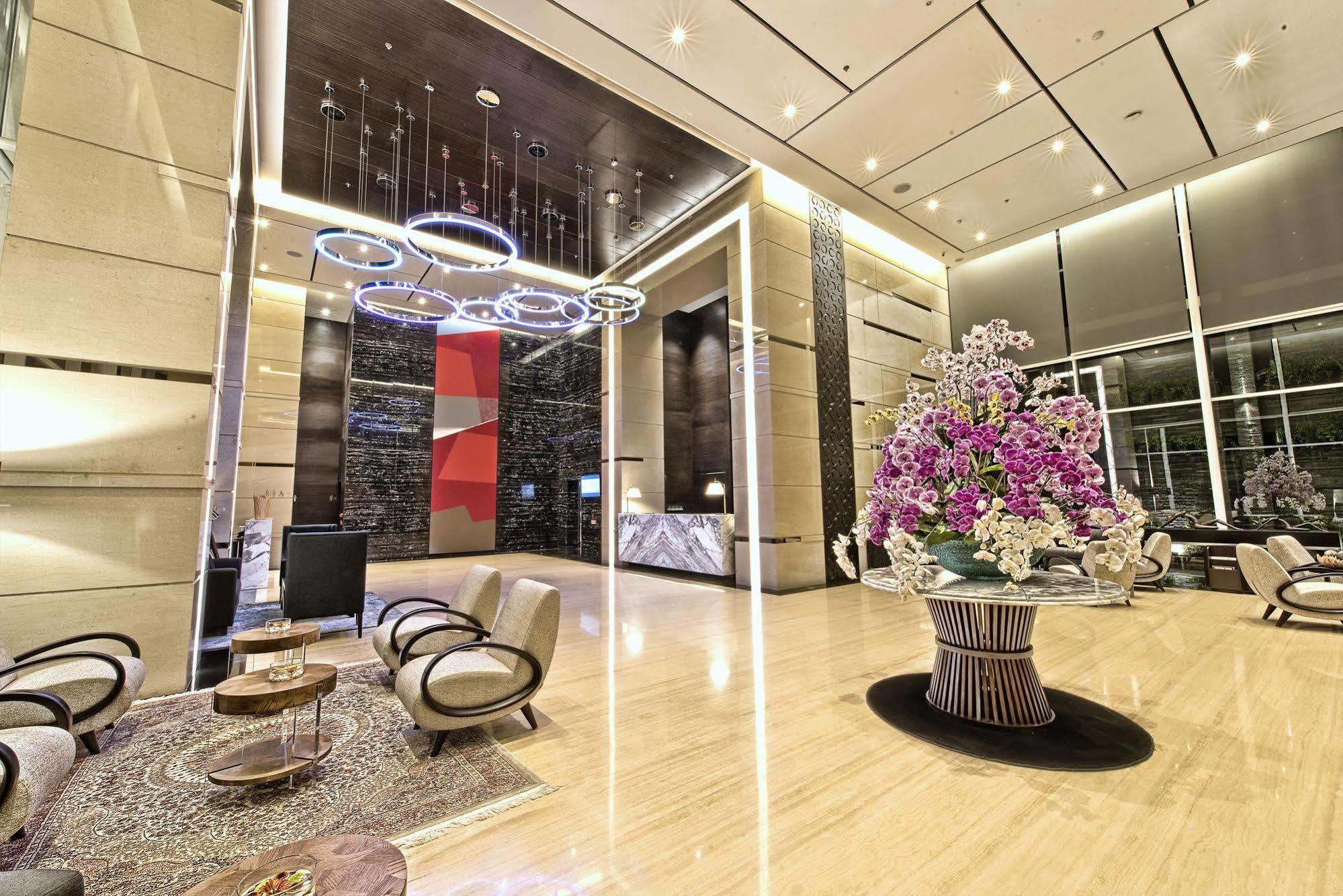 Hotel Melia Makassar Esterno foto